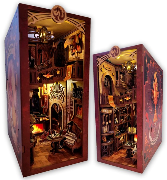 Booknook: Flame Common Room  Bogdragens Studiekammer