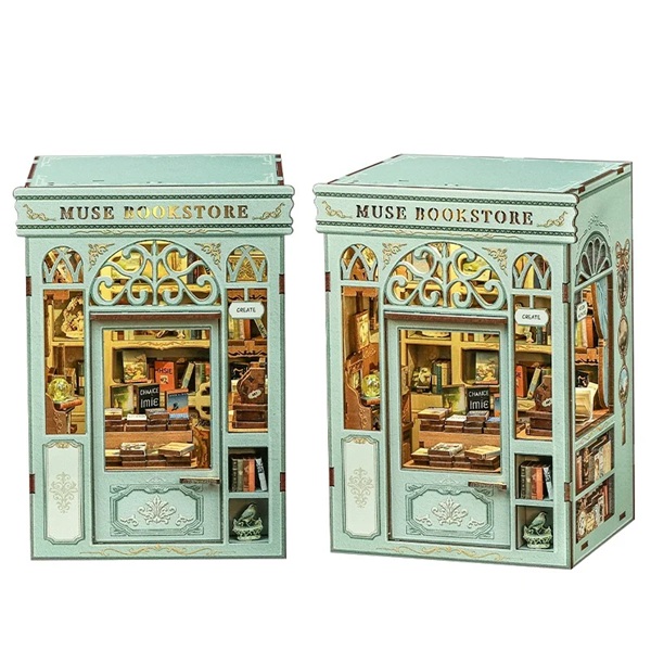 Booknook: Muse Bookstore  Gudindens Boghandel