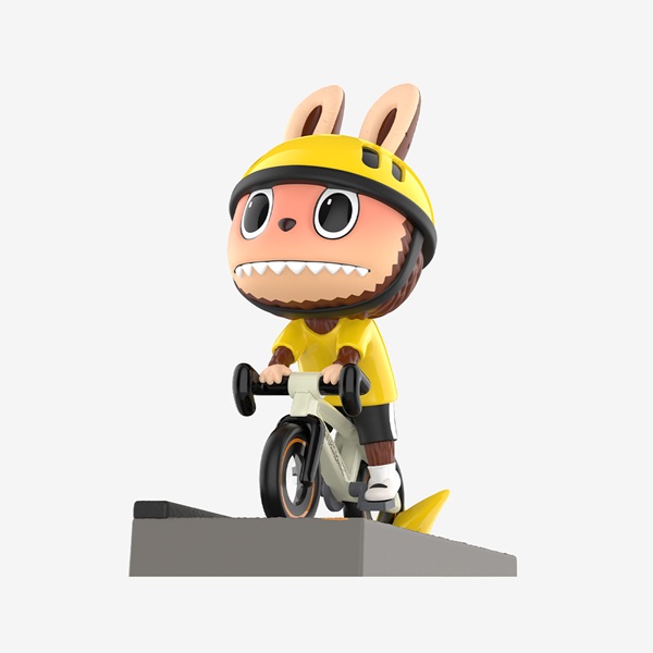 Labubu: The Monsters Summer Ride Figure 10cm
